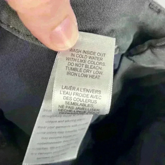 Good American Good Legs Crop - Picture 10 of 10